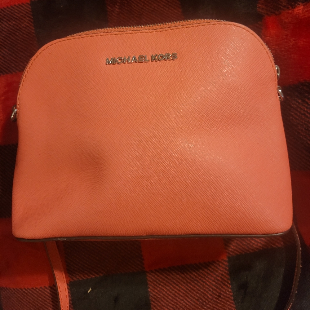 Micheal Kors crossbody- peach color